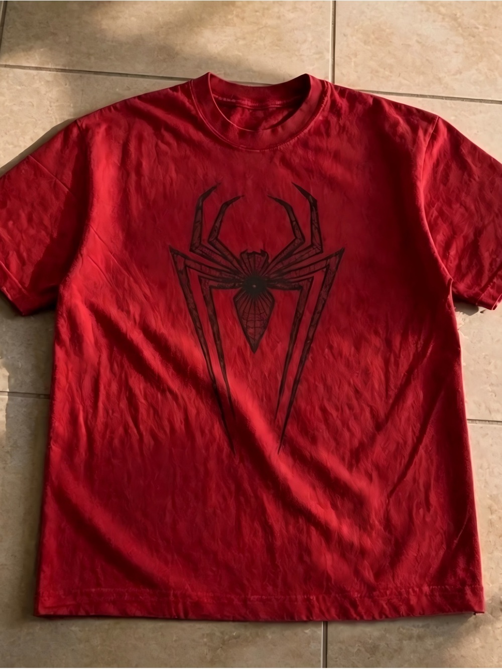 Vintage Spider Emblem Print Red Casual Retro Graphic Womens Mens T-shirt Unisex